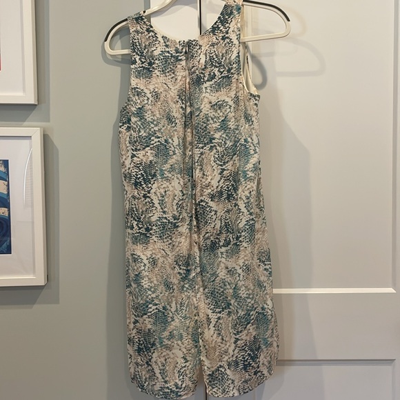 Tart pastel snake print a-line v-neck dress. - Picture 3 of 3